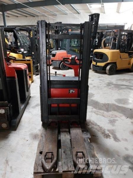 Fenwick L12 Ručni električni viljuškar