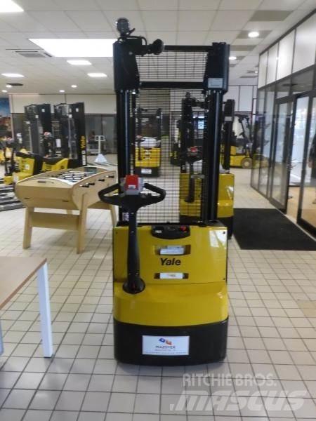 Yale MS12 Ručni električni viljuškar