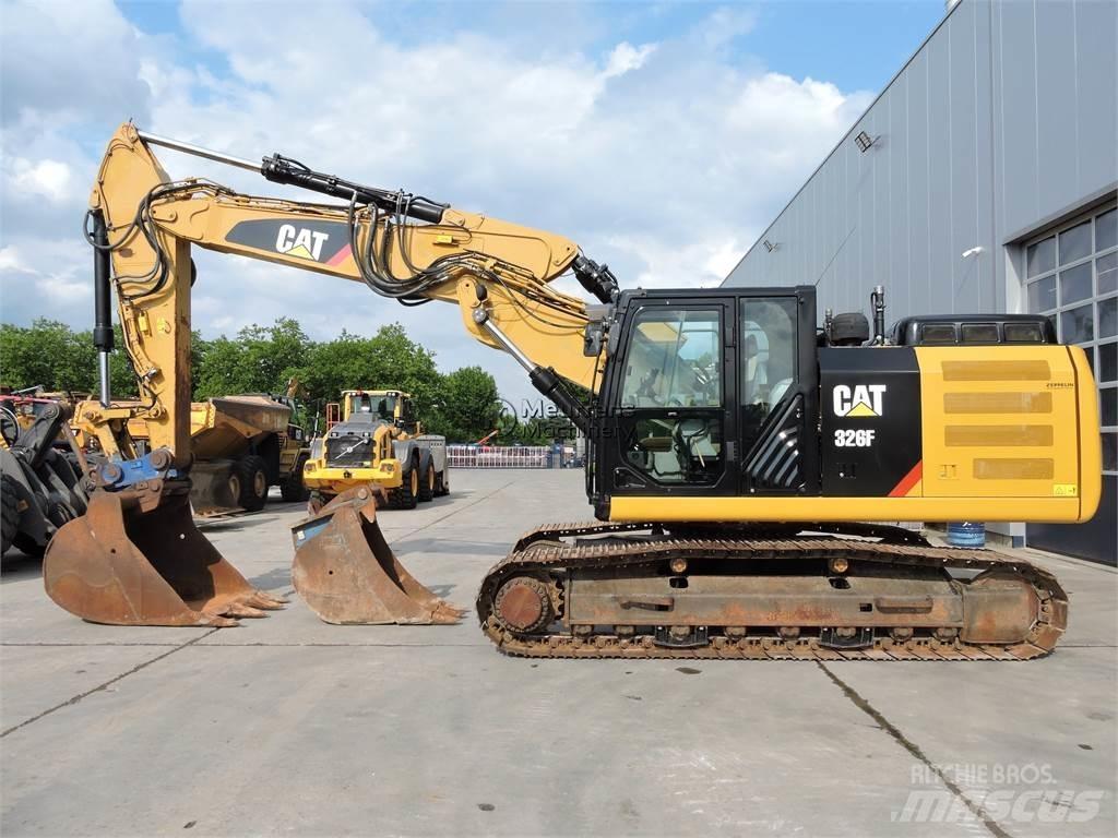 CAT 326F Bageri guseničari