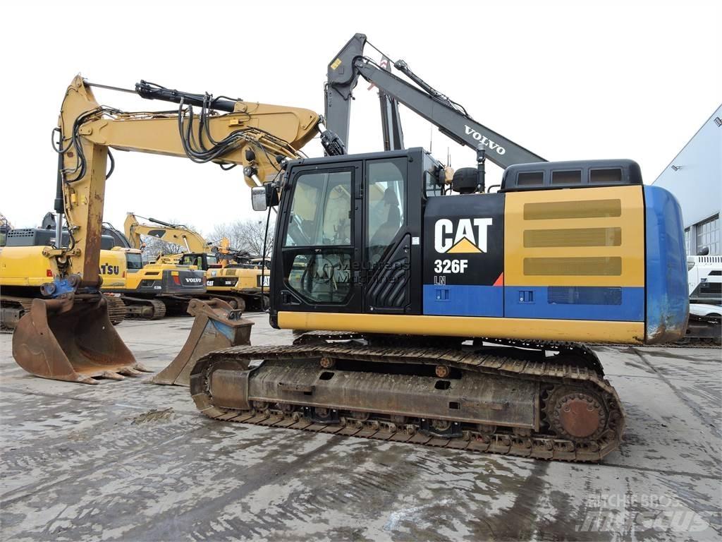 CAT 326F Bageri guseničari