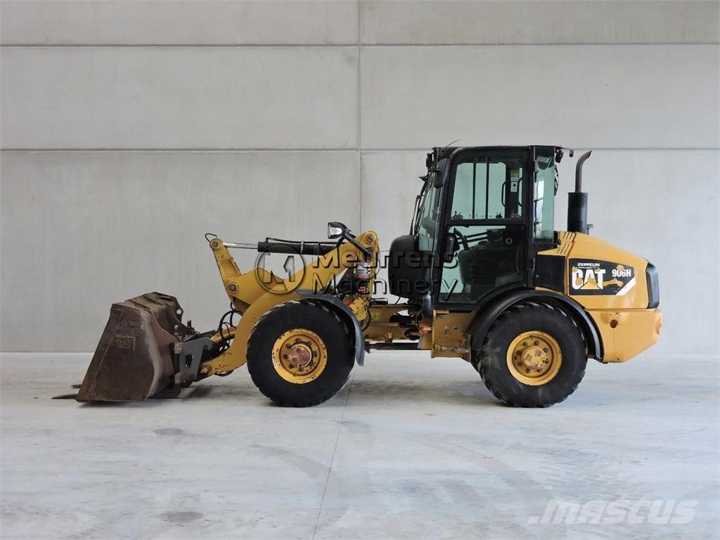 CAT 906 H + FORK Utovarivači na točkove