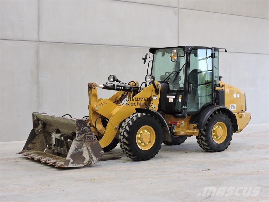 CAT 906M + FORK Utovarivači na točkove