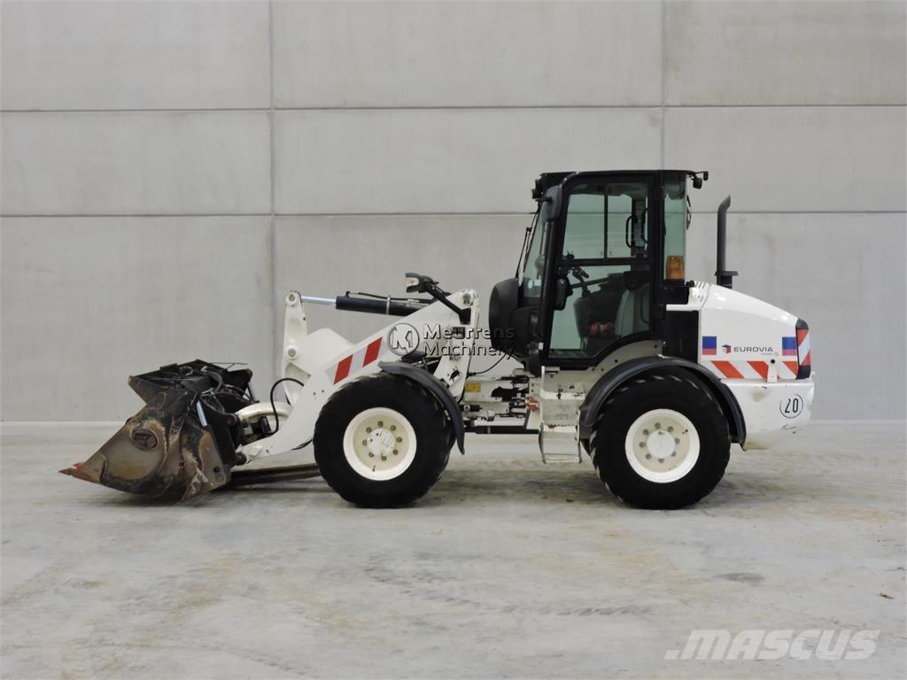 CAT 908M + FORK Utovarivači na točkove