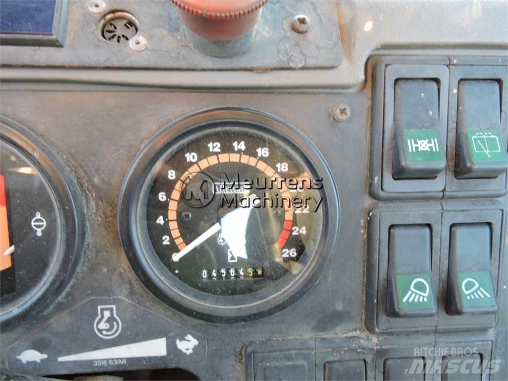 Fermec 965 Rovokopači