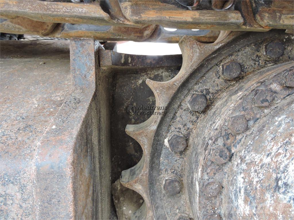 Hitachi ZX225 Bageri guseničari