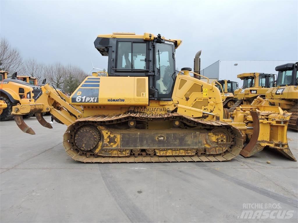 Komatsu D61PXi-24 Buldožeri