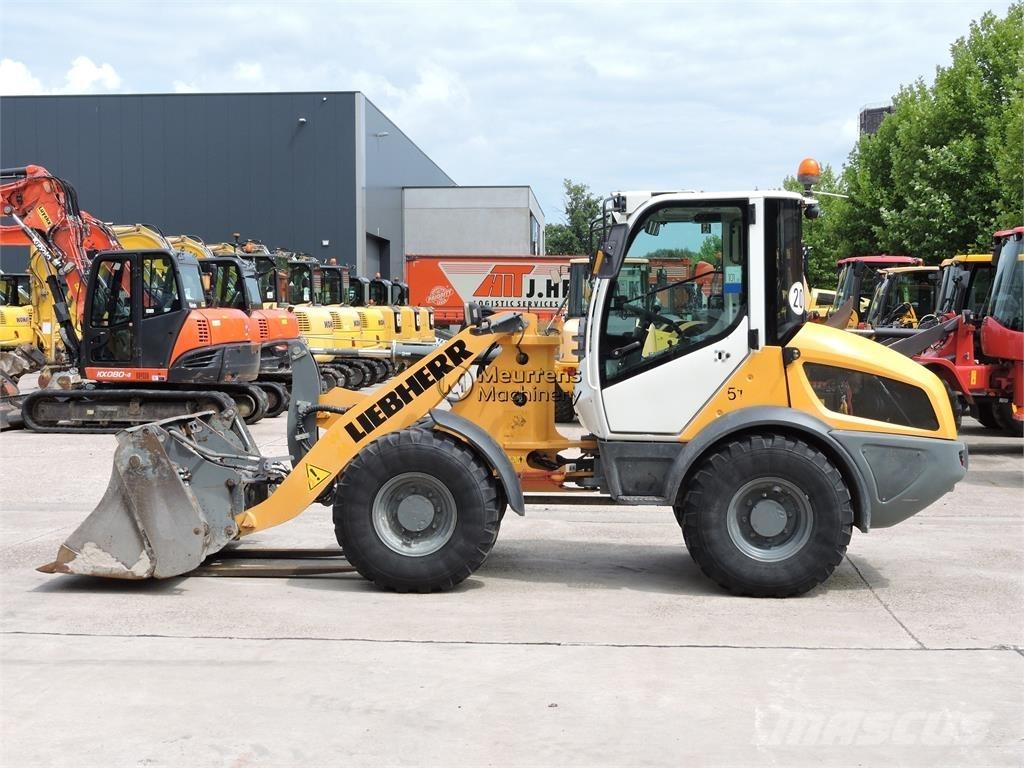 Liebherr L508 + FORK Utovarivači na točkove