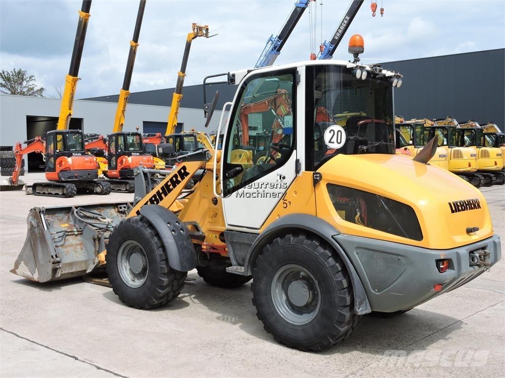 Liebherr L508 + FORK Utovarivači na točkove
