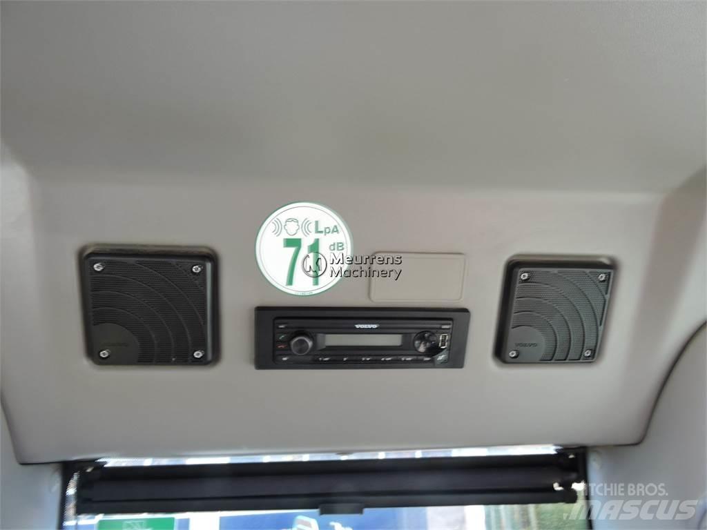 Volvo ECR235EL Bageri guseničari