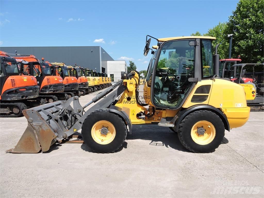 Volvo L25F + FORK Utovarivači na točkove