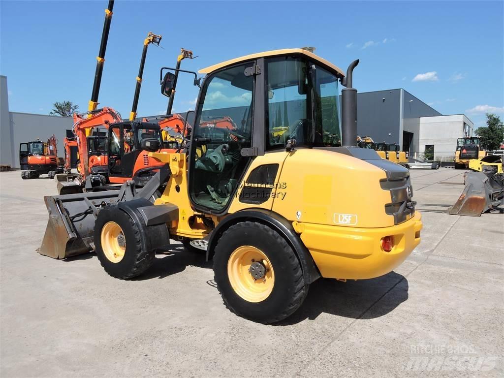 Volvo L25F + FORK Utovarivači na točkove