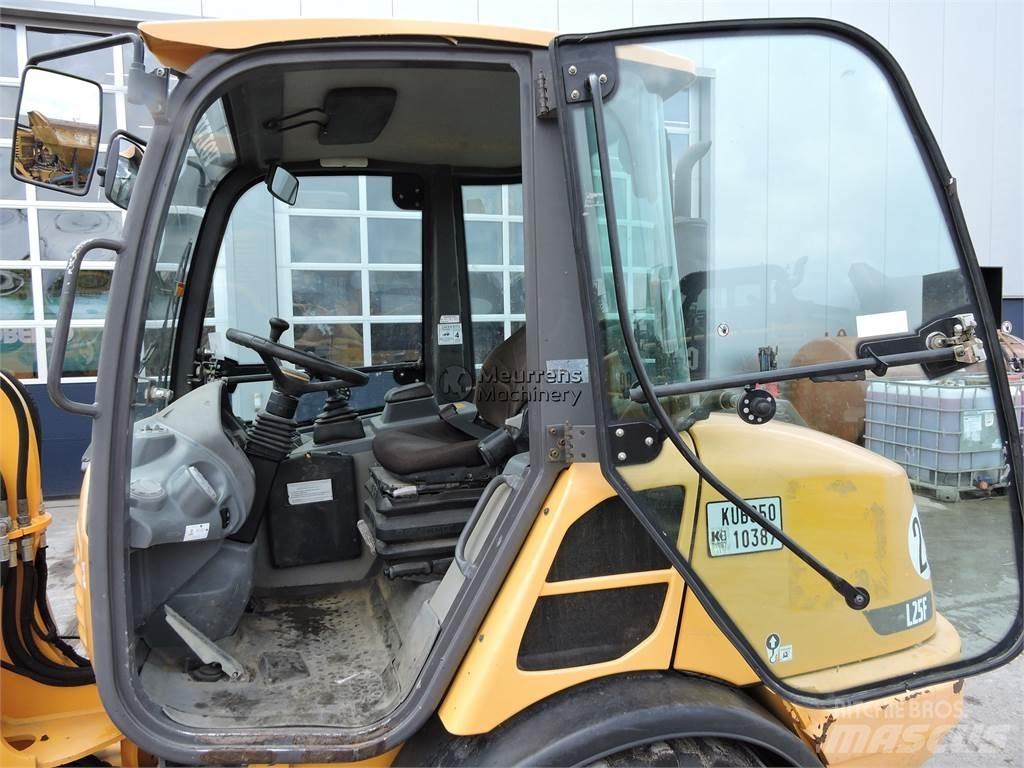 Volvo L25F + FORK Utovarivači na točkove