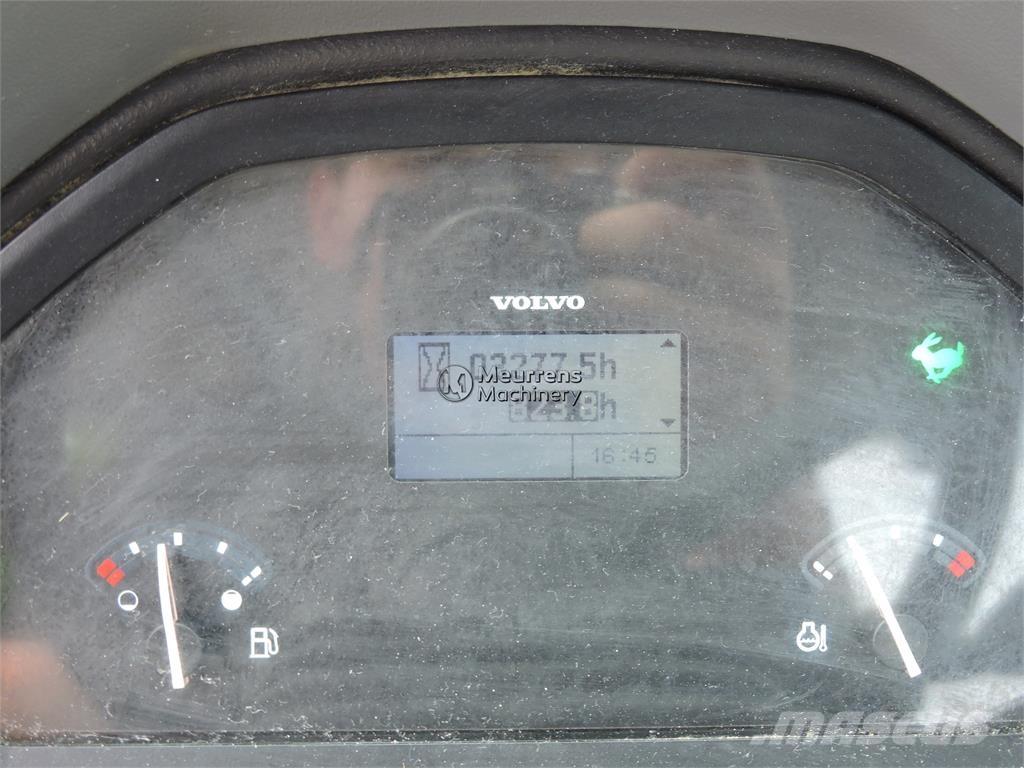 Volvo L30G + FORK Utovarivači na točkove