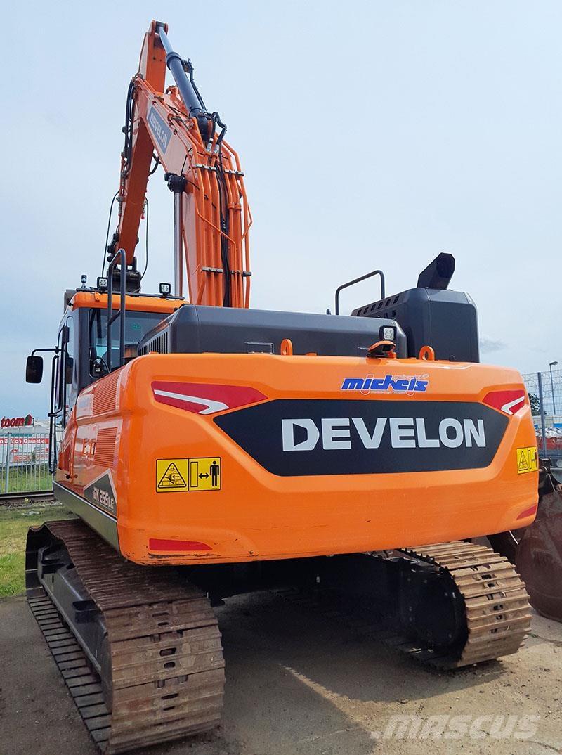 Develon DX 225 LC-7 Bageri guseničari