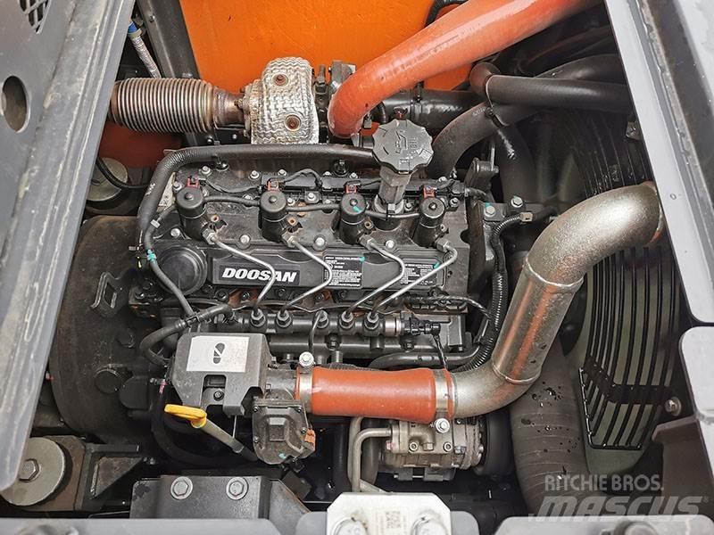 Doosan DX 140 LCR-7 Bageri guseničari