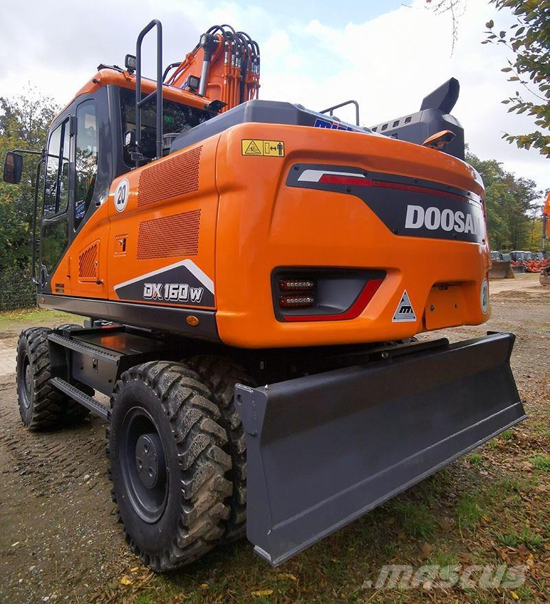 Doosan DX 160 W-7 Bageri točkaši