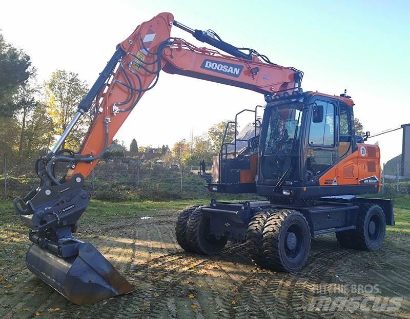 Doosan DX 165 WR-7 Bageri točkaši