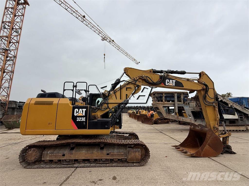 CAT 323 EL Bageri guseničari