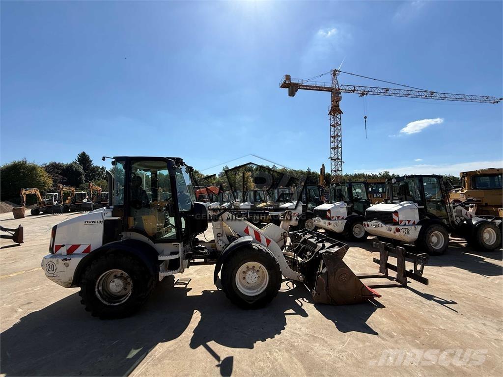CAT 908 M Utovarivači na točkove