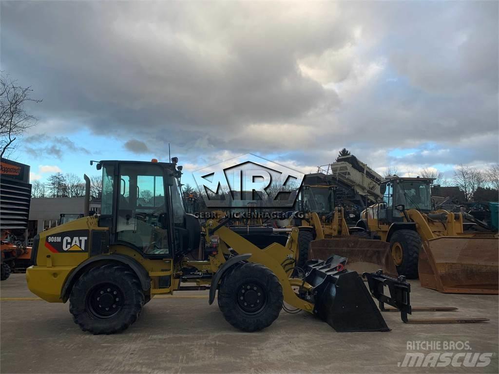 CAT 908M Utovarivači na točkove