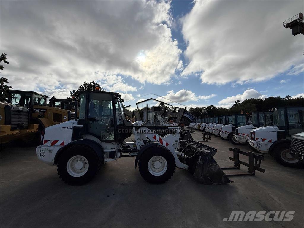 CAT 908M Utovarivači na točkove