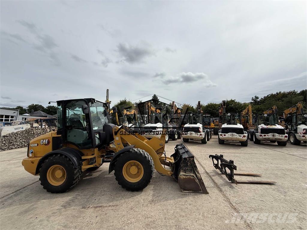 CAT 908M Utovarivači na točkove