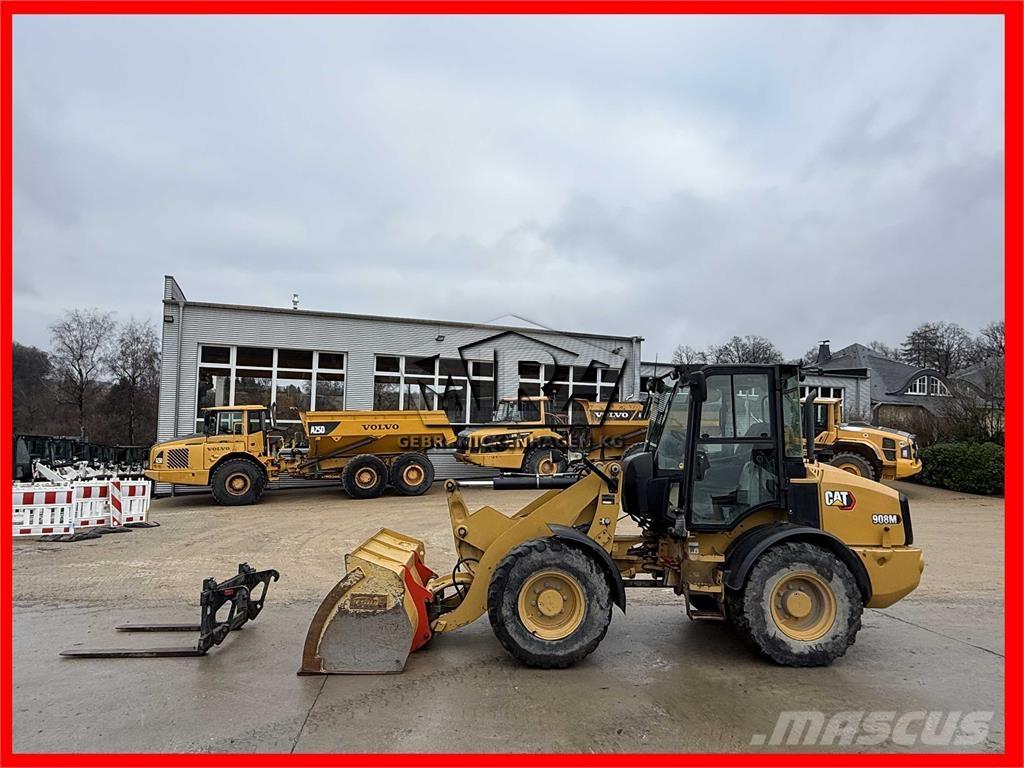 CAT 908M Utovarivači na točkove