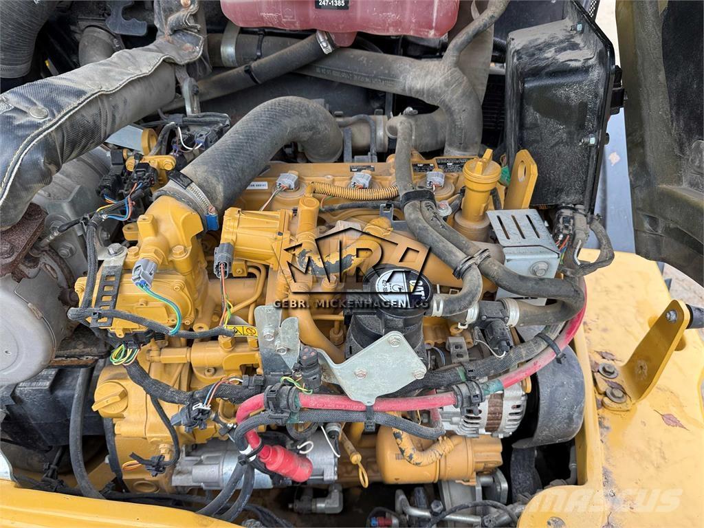 CAT 908M Utovarivači na točkove