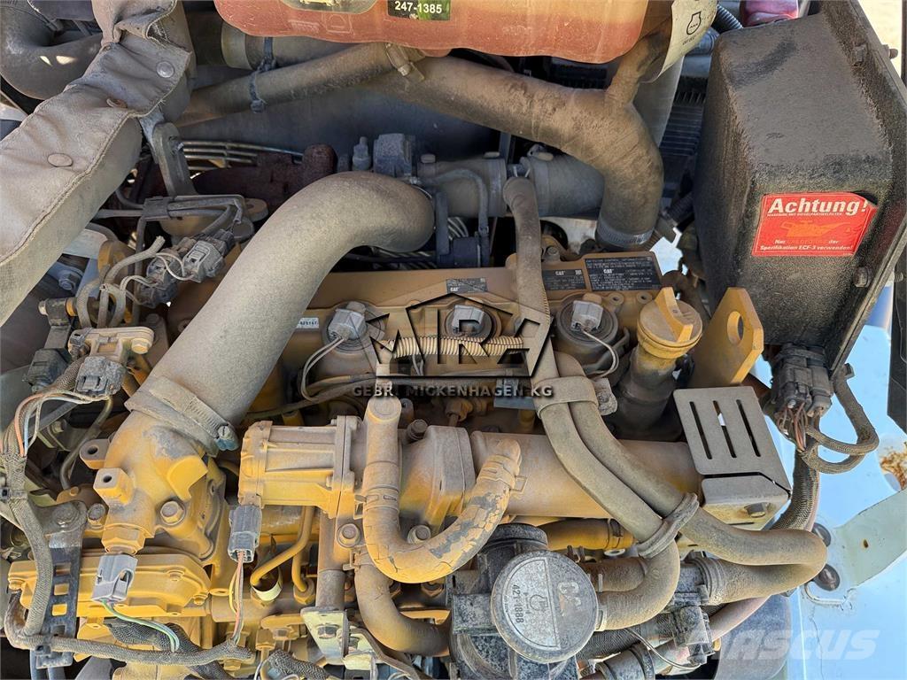 CAT 908M Utovarivači na točkove