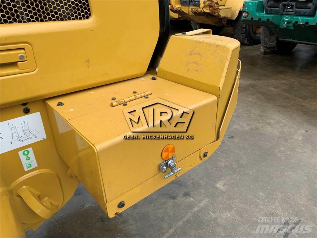 CAT 930M Utovarivači na točkove