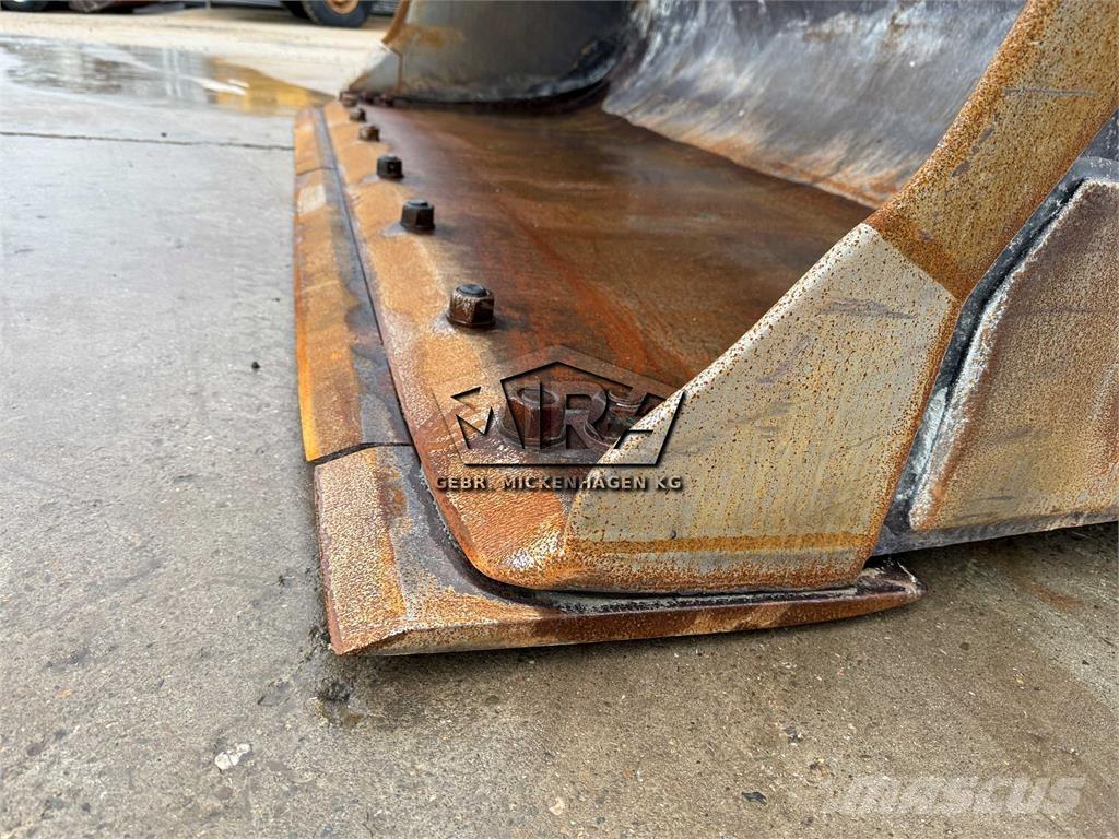 CAT 966K Utovarivači na točkove