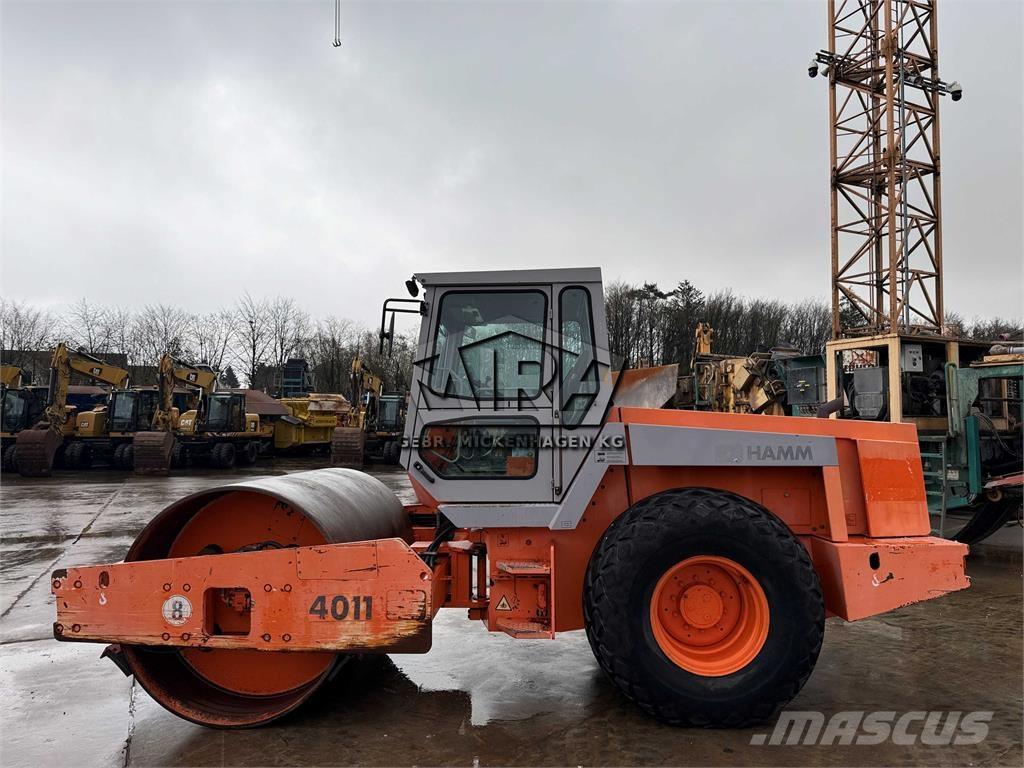 Hamm 4011 D Valjci sa jednim bubnjem