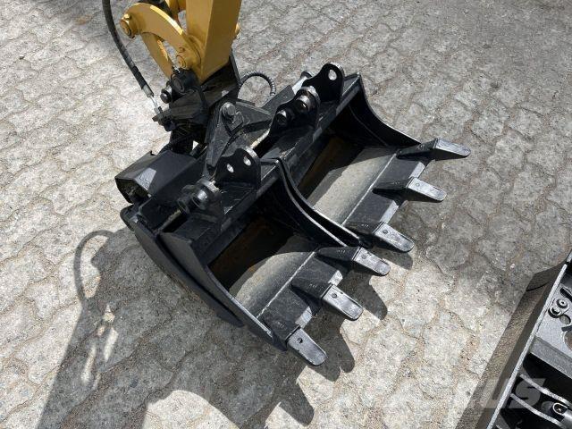CAT 300.9D Ostalo za građevinarstvo