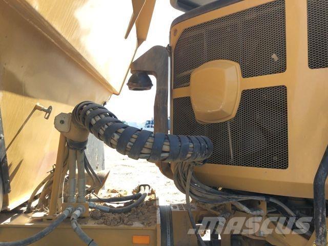 CAT 730 Ostalo za građevinarstvo