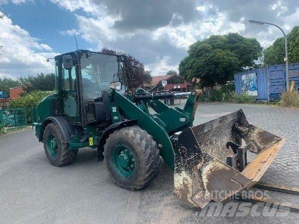 CAT 906 M Utovarivači na točkove