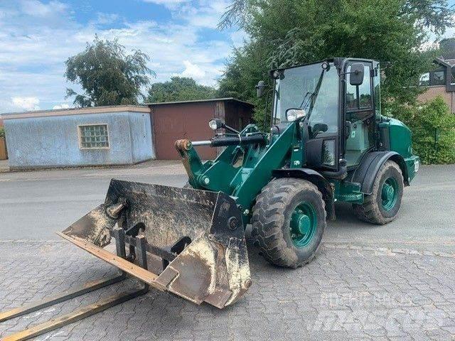 CAT 906 M Utovarivači na točkove
