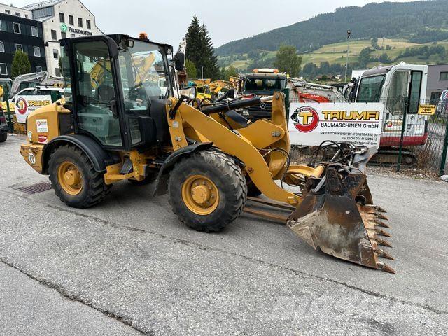 CAT 906H Bageri točkaši