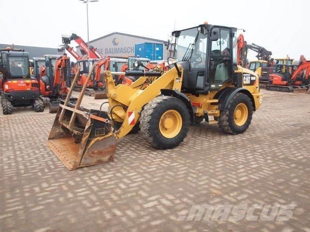 CAT 908M / 35 km/h Utovarivači na točkove