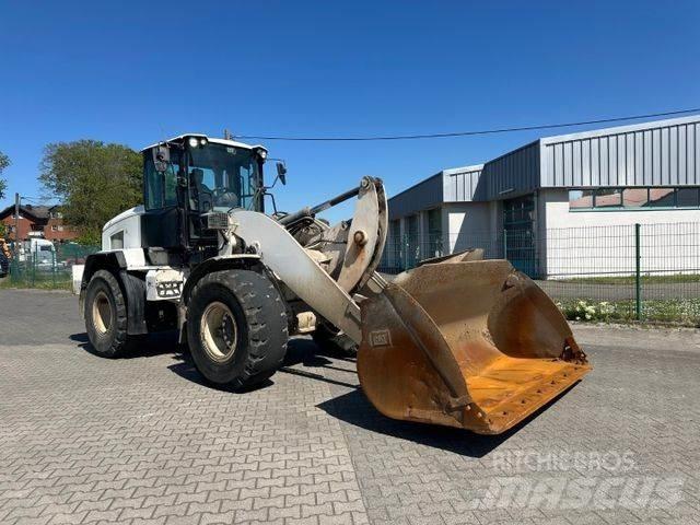 CAT 938 M / High Lift Utovarivači na točkove