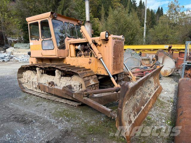 CAT D6C Buldožeri guseničari
