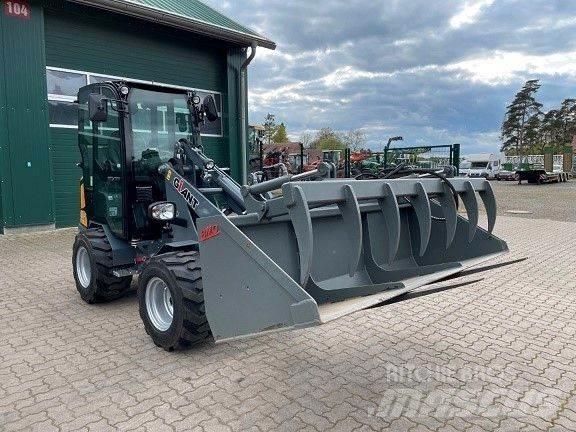 GiANT G2200 HD Prednji utovarivači i bageri