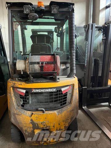 Jungheinrich 45 GAS Plinski viljuškari