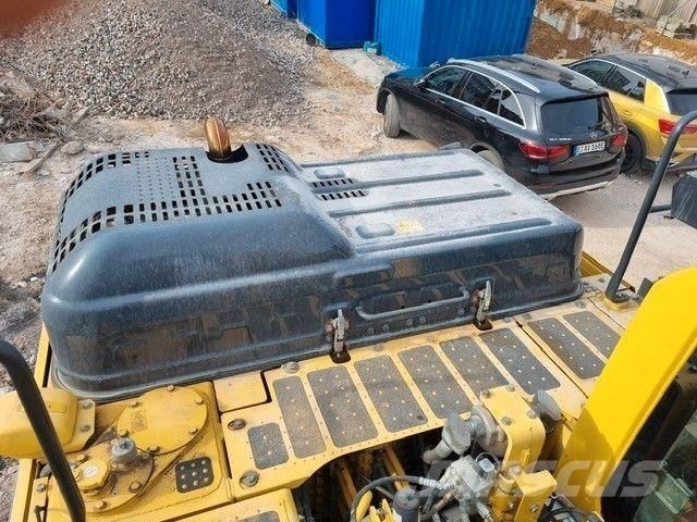 Komatsu PC210LC11 Bageri guseničari