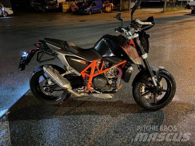 KTM 690 DUKE Ostali kamioni