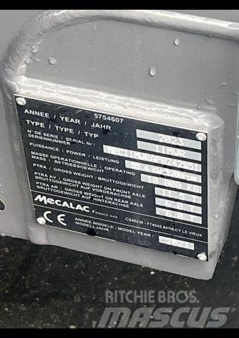 Mecalac 11 MWR Bageri točkaši