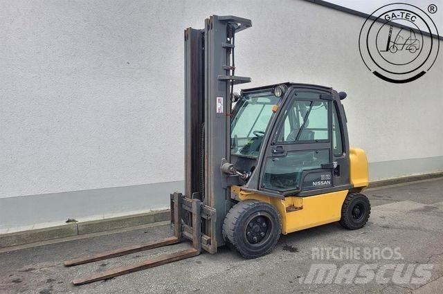 Nissan YG1D2A320 Dizelski viljuškari
