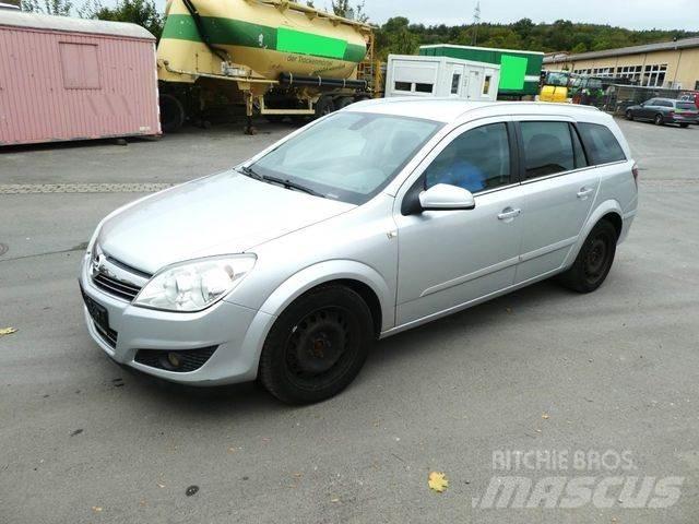 Opel Astra - Automobili