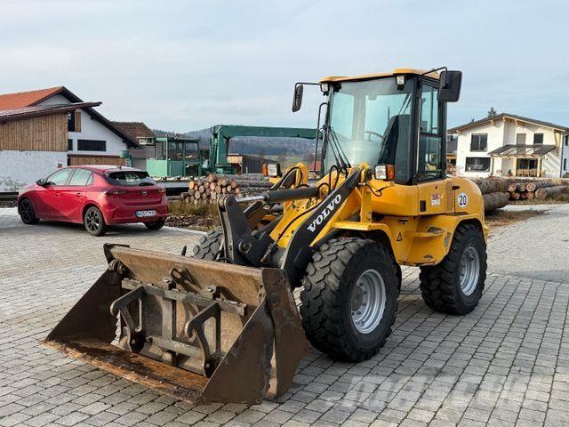 Volvo L 30 B Utovarivači na točkove