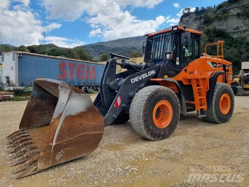 Doosan DL300 Utovarivači na točkove