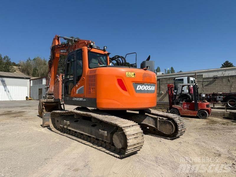 Doosan DX235LCR Bageri guseničari